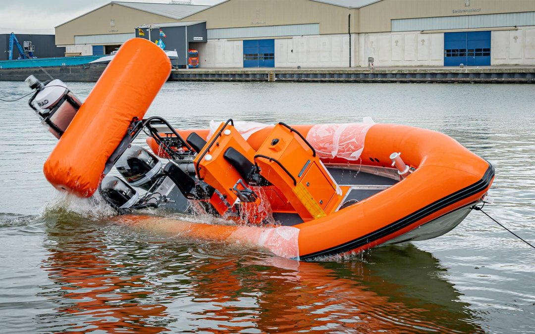 KNRM test nieuwe reddingbootklasse Chaterina D