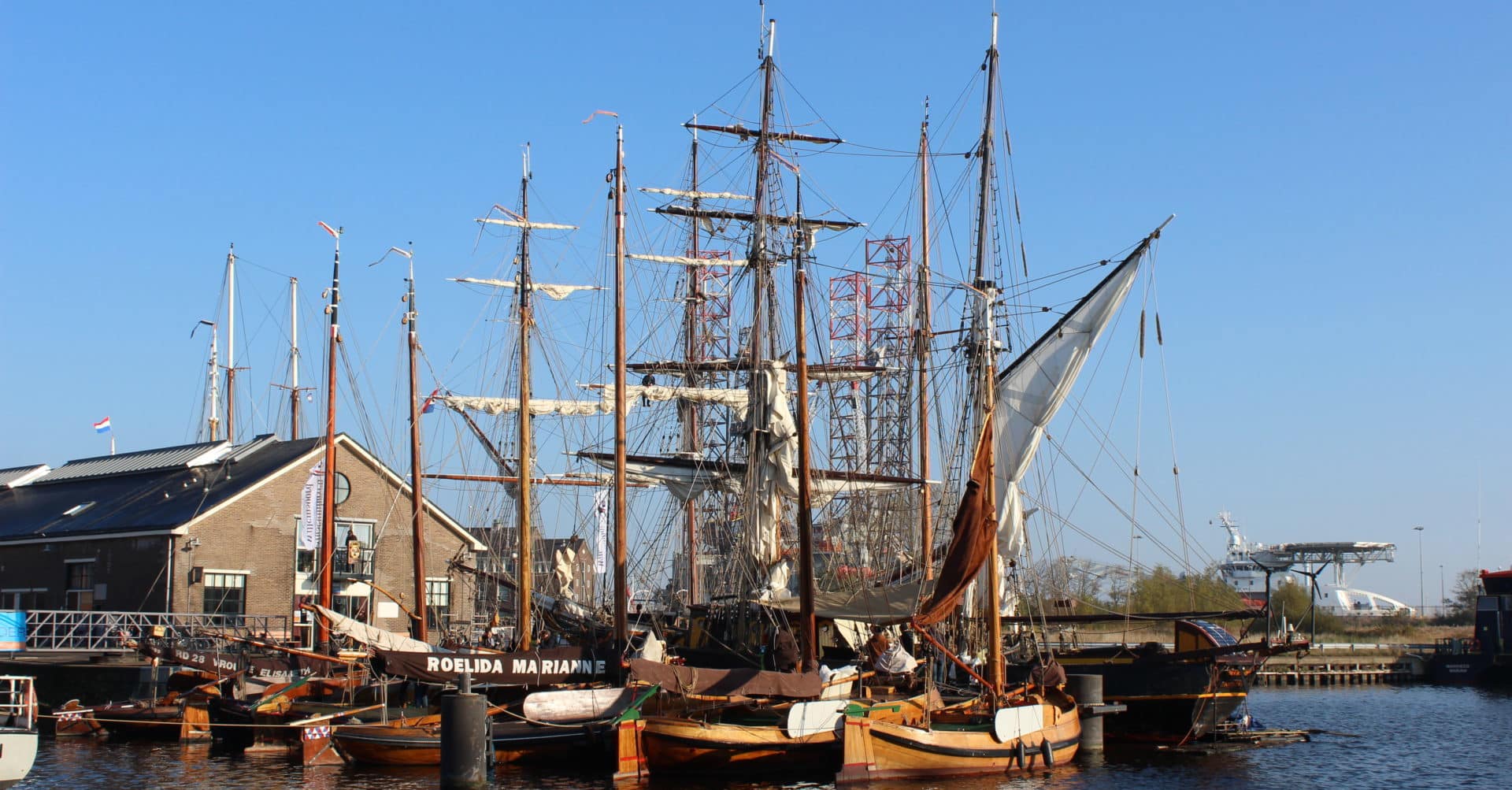 Buitenhaven 2018 - wooden boat