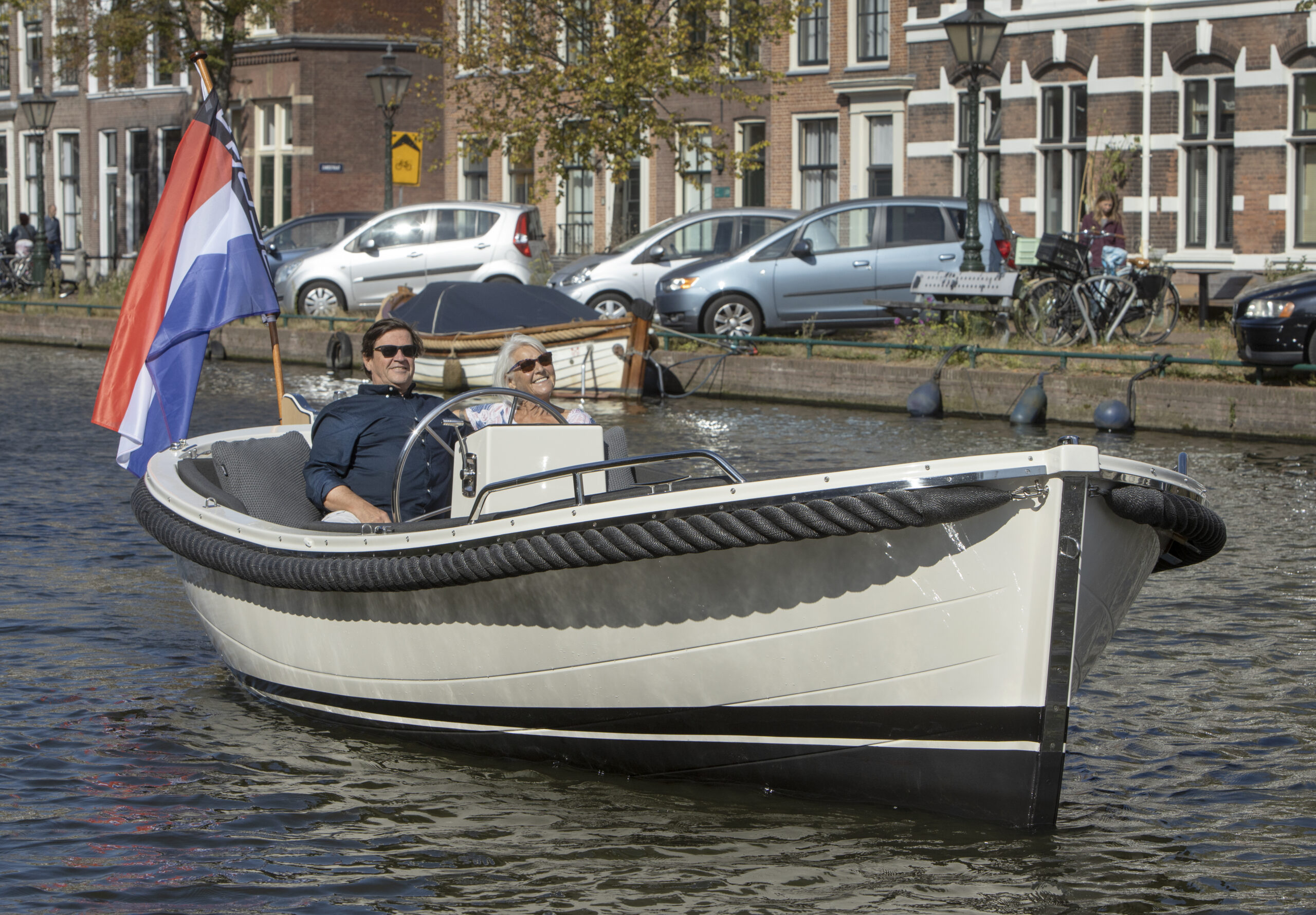 isloep-toont-haar-hybride-sloep-op-de-beurs-boot-holland