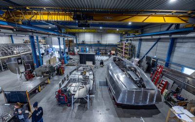 Van werkplaats tot water: ontdek het avontuur bij KM Yachtbuilders. Open Dag.
