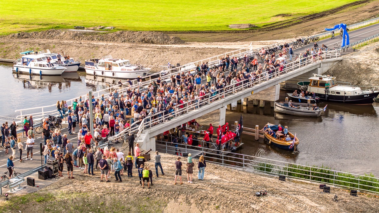 festivalwaardige-opening-saatsenbrege 