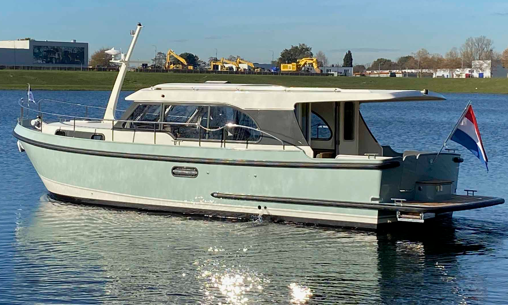 linssen-yachts-presenteert-de-linssen-35-sl-sedan-op-interboot-2024-(25-t/m-29-september)