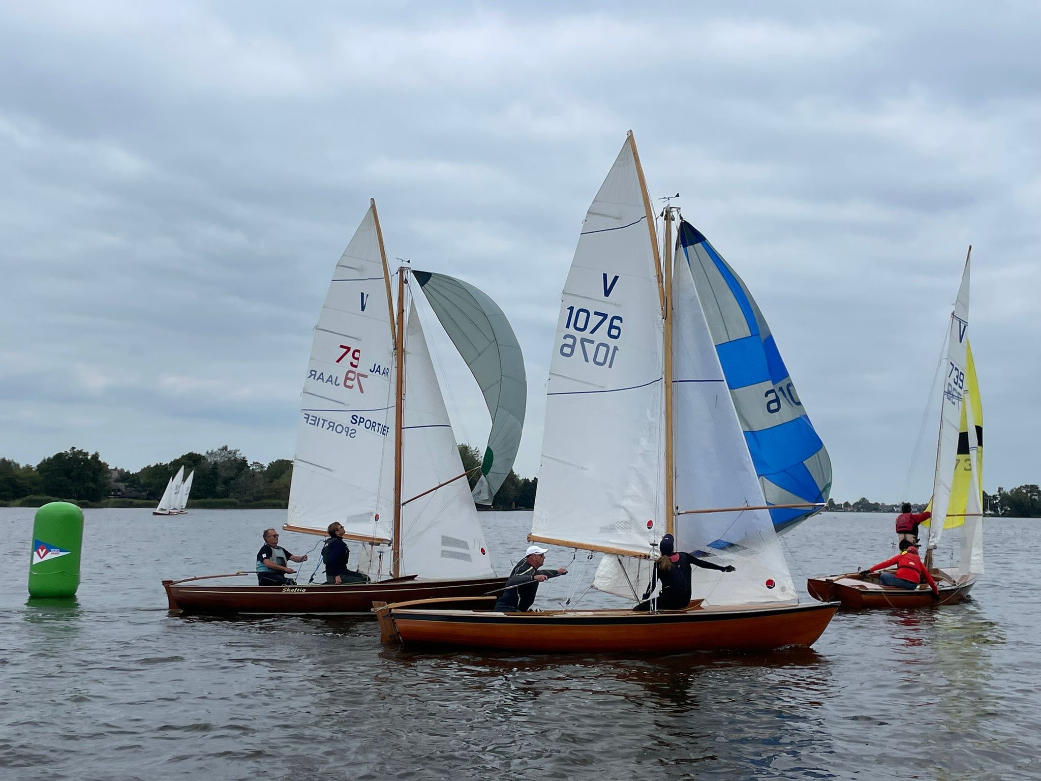 anne-halma-en-hieke-schukken-nk-kampioen-in-vrijheidsklasse