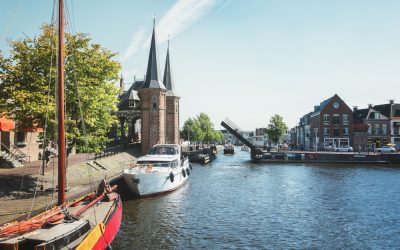 Hertzen Oost uit Sneek kan het niet laten (en bouwt weer een boot) – “Ik wil zeilen tot mijn dood”