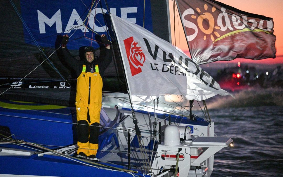 Charlie Dalin (40) wint Vendée  Globe