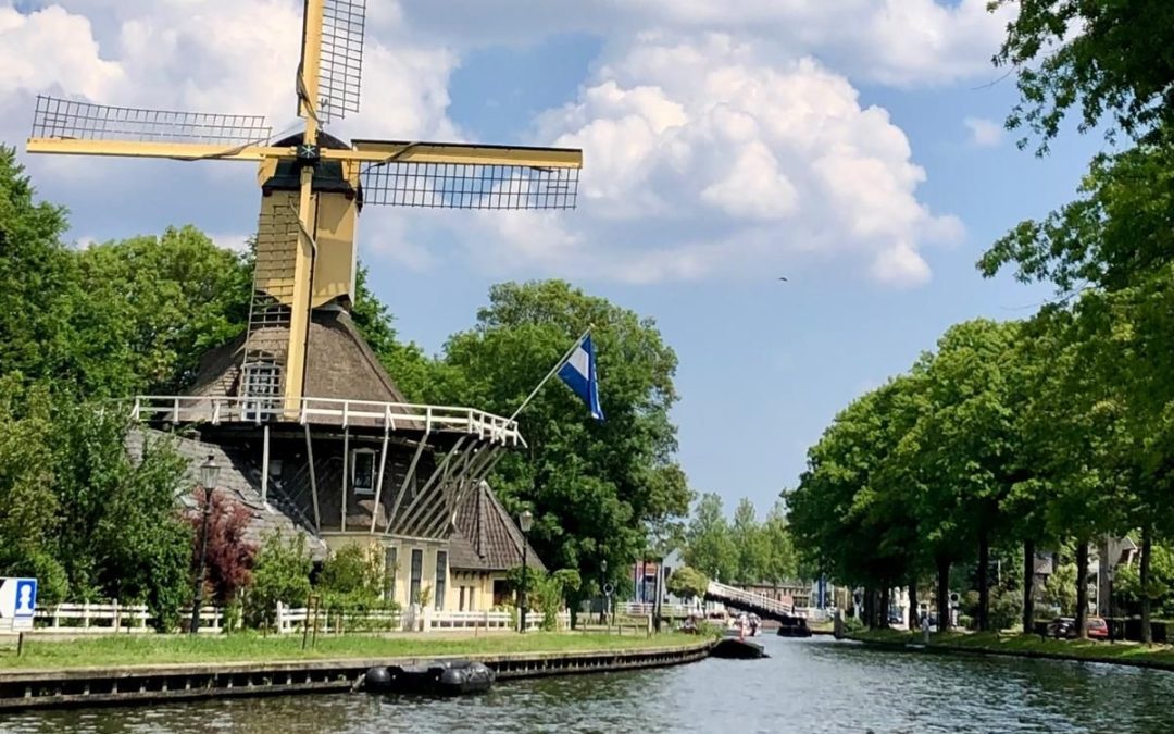 Gemeente Amsterdam knijpt in Weesp bij kort afmeren oogje dicht