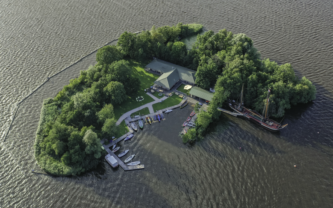 Watersport eiland Robinson Crusoe met nieuwe steigers beter toegankelijk
