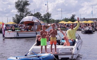 Sneek in-water bruist van de activiteiten