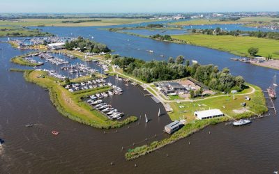Sneek in-water bruisend watersportevenement op Starteiland Sneek