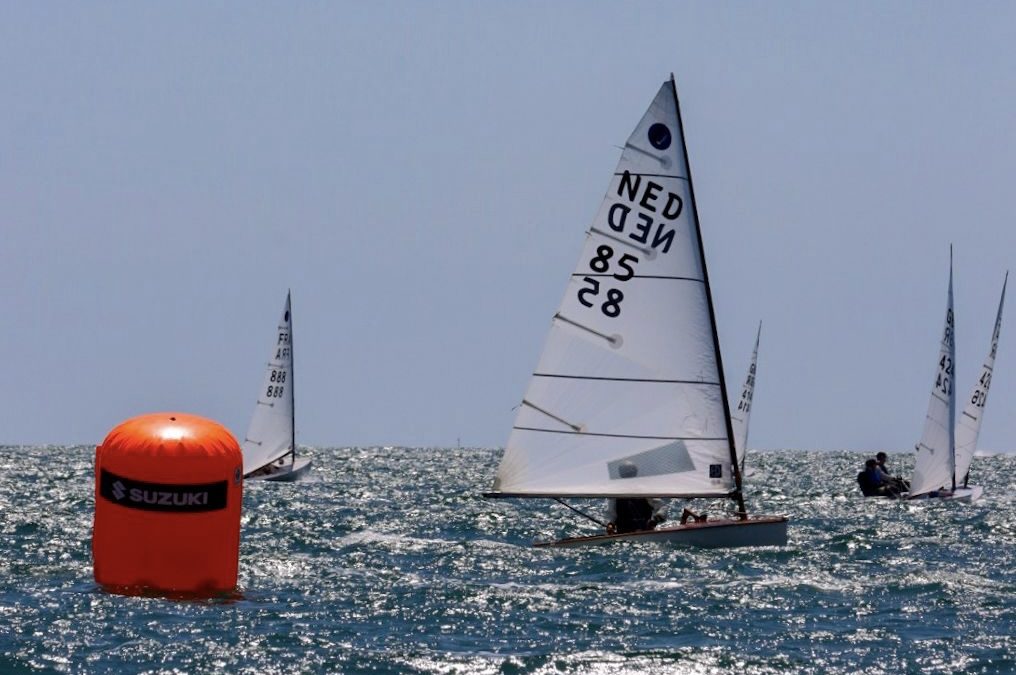 Reünie Europeklasse op Braassemermeer 