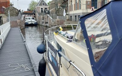 Zaanstad wil dat pleziervaarders vanaf 2026 binnenhavengeld betalen