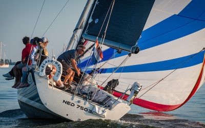 Kustzeilers 24 uurs Zeilrace gooit voor 60e keer de trossen los