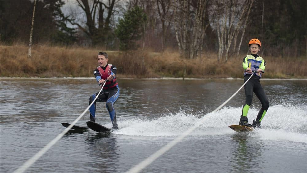 automatische-reddingsvesten-onmisbaar-voor-watersporters