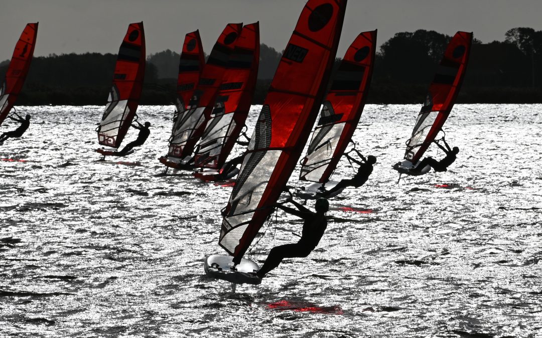 Open Nederlands kampioenschap surfen in Heeg