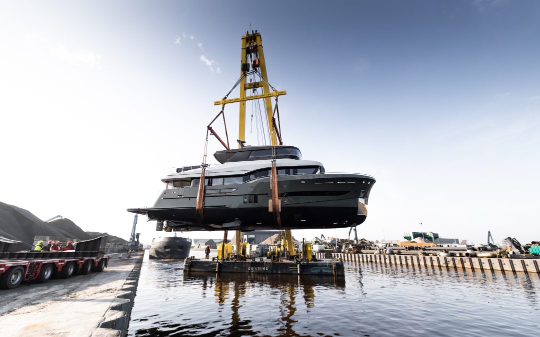 Steeler Yachts tweede Ocean Explorer 85 te water