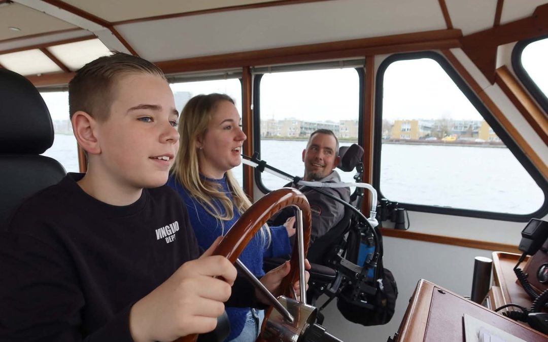 Watersporters gezocht voor Vaarwens team tijdens Amsterdam City Walk