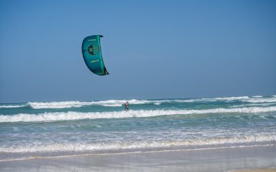 Belgische kitesurfer Koen Darras steekt Atlantische Oceaan over