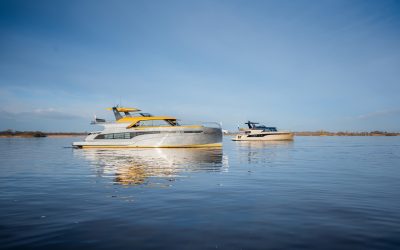 Super Lauwersmeer met twee unieke schepen op Motorboot Sneek