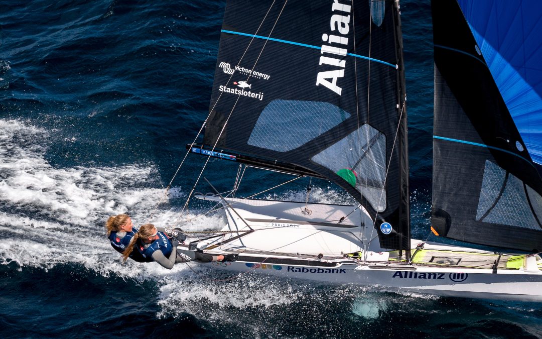 Odile van Aanholt zet met 2 zeilmaatjes koers richting Los Angeles 2028