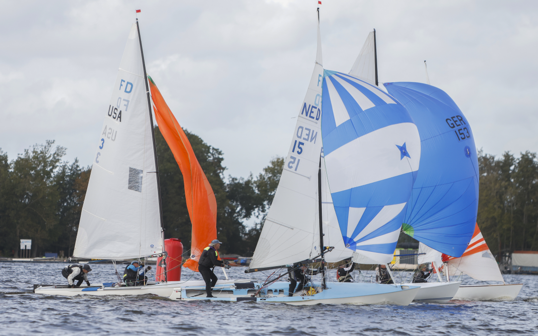 Easter regatta op Loosdrechtse plassen