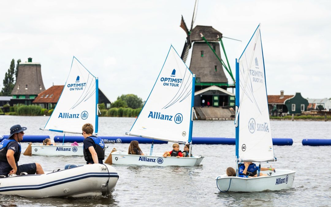 Optimist on Tour voor 10e op Zaanse Schans