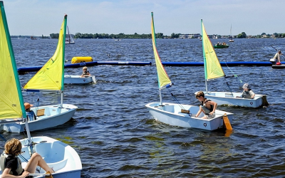 Rechter stelt Watersportverbond in het gelijk in zeilscholenkwestie
