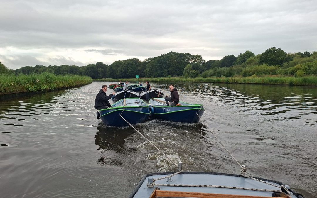 Friese waterscouts varen samen naar Nawaka