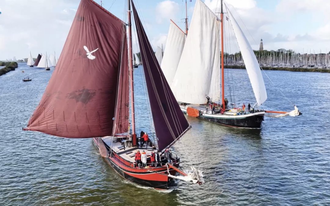 Heel hard zeilen tijdens 51e Enkhuizer Klipperrace